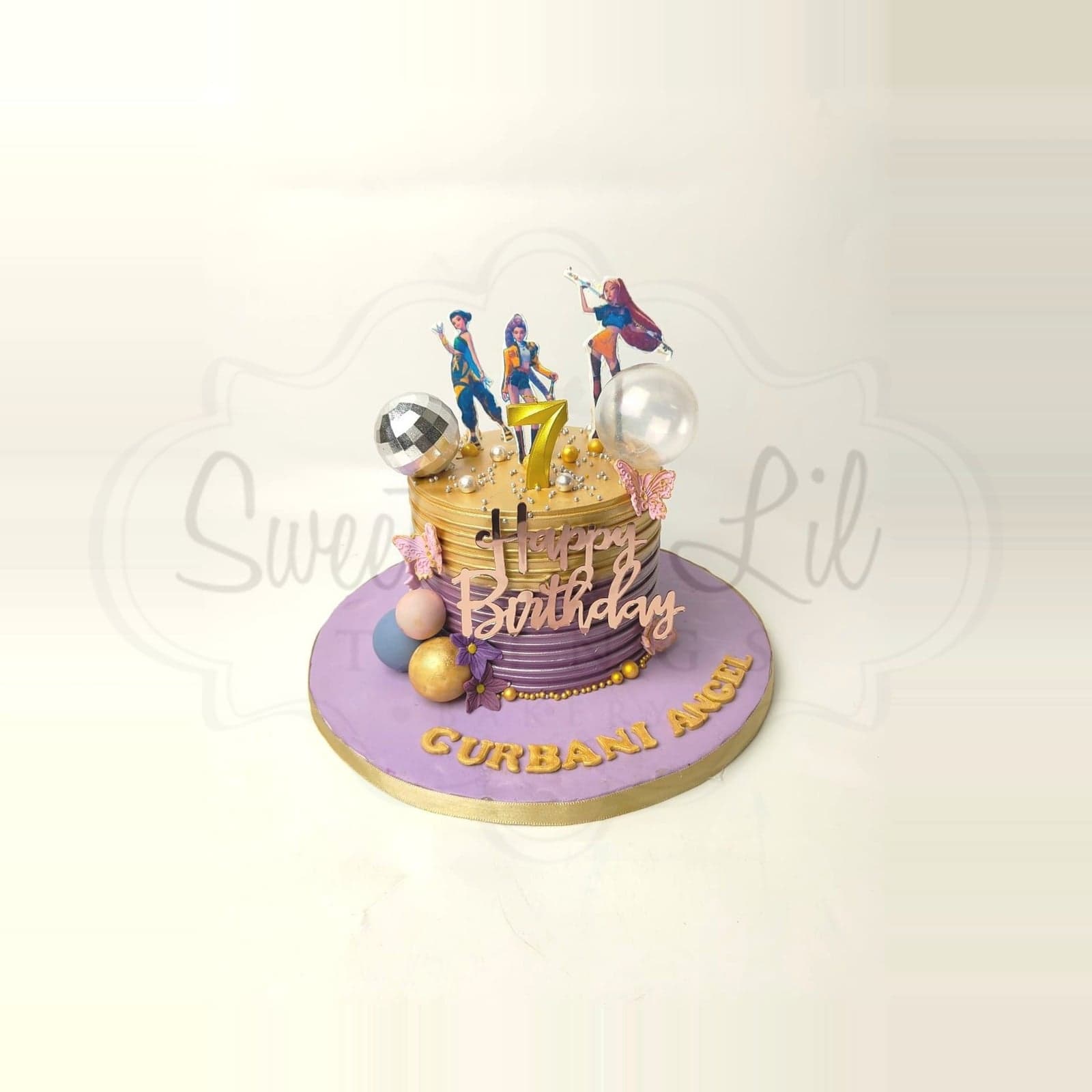 K pop demon hunter theme cake photo 2
