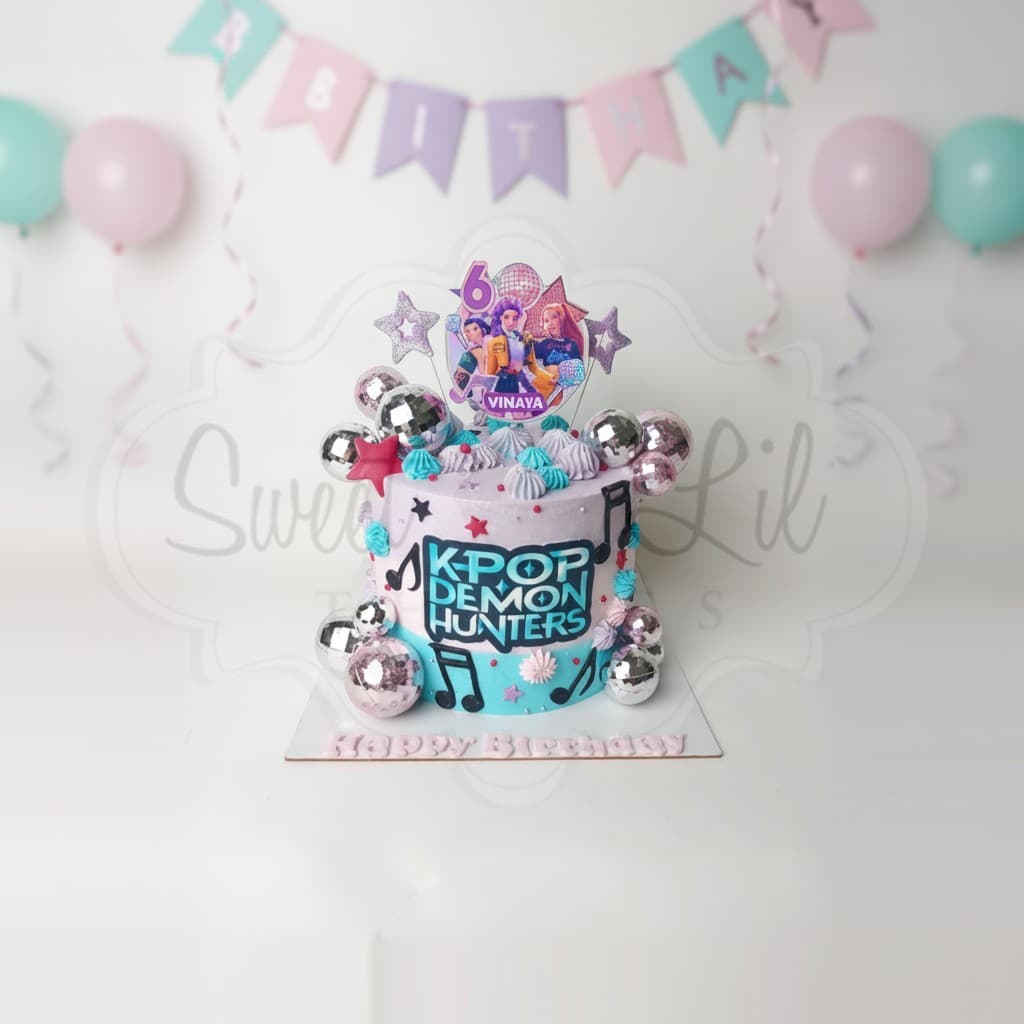 K pop demon hunter theme cake