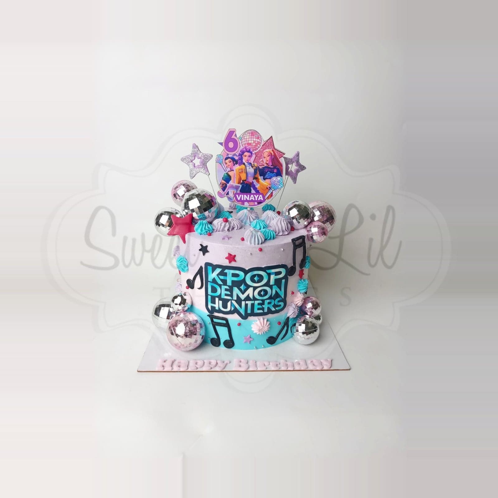 K pop demon hunter theme cake photo 2