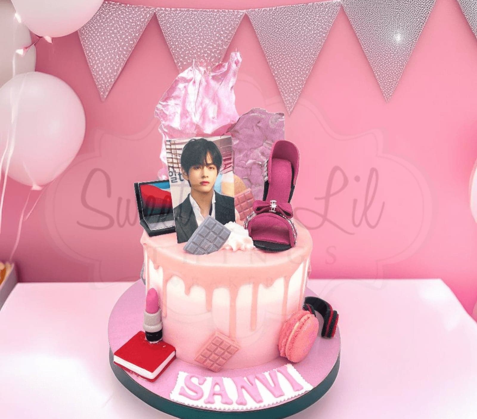 BTS Lovers Birthday Cake