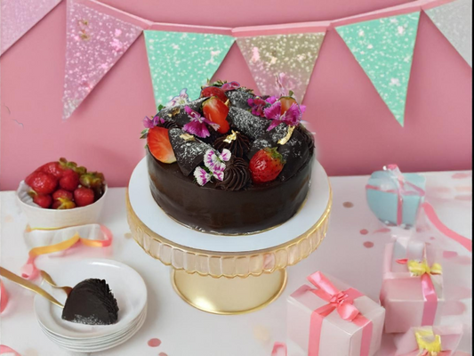 Chocolate Strawberry Cake